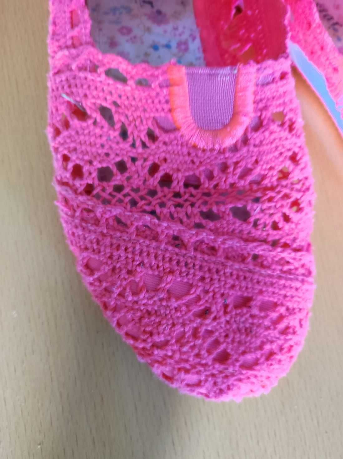tenisówki espadryle włóczkowe koronkowe ażurowe neonowe przewiewne