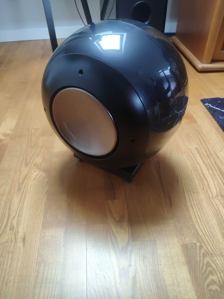Bowers Wilkins PV1