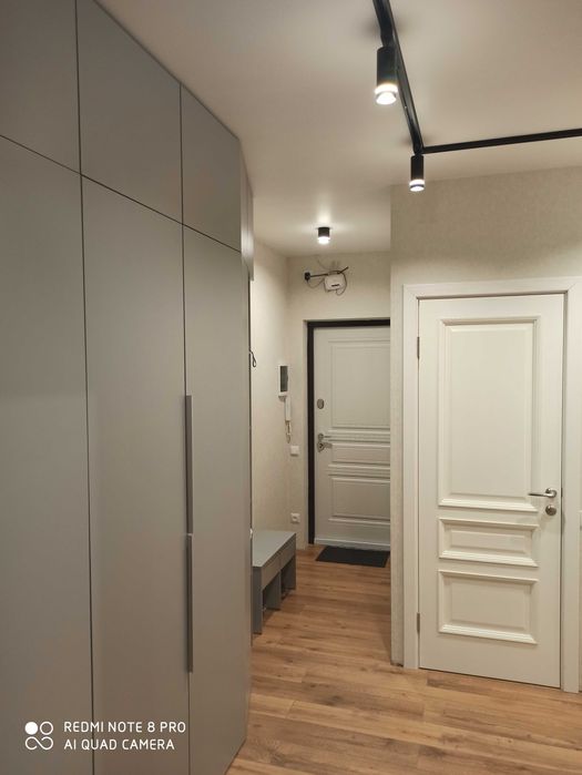 Почасово посуточно Люкс новострой м. Масельского, ХТЗ.Феникс.ЖК Мира-1