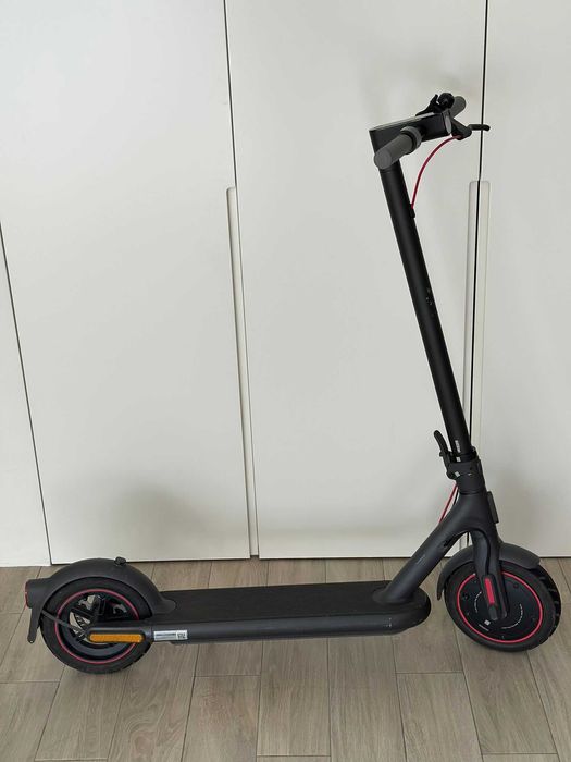 Trotinete Xiaomi 4 Pro - Electric Scooter