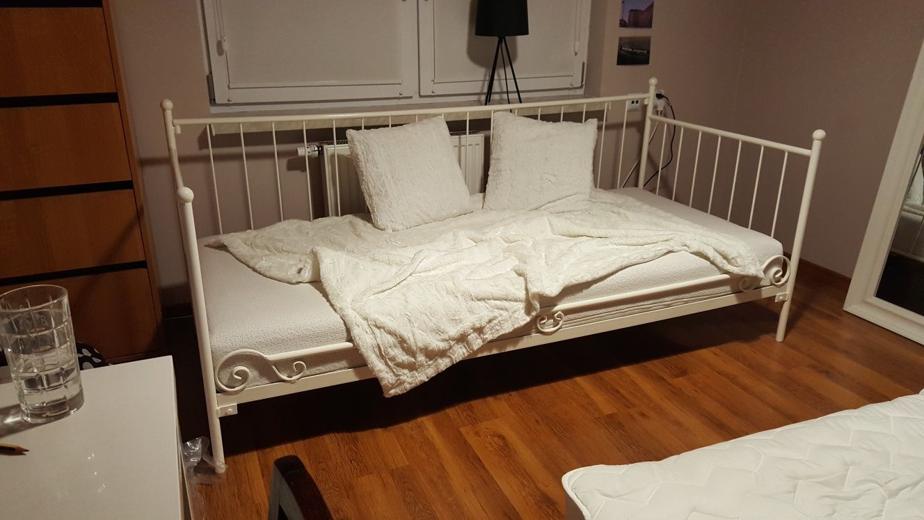 Rama metalowa biała/ łóżko kute metalowe białe oparcie stelaż 90 ×200