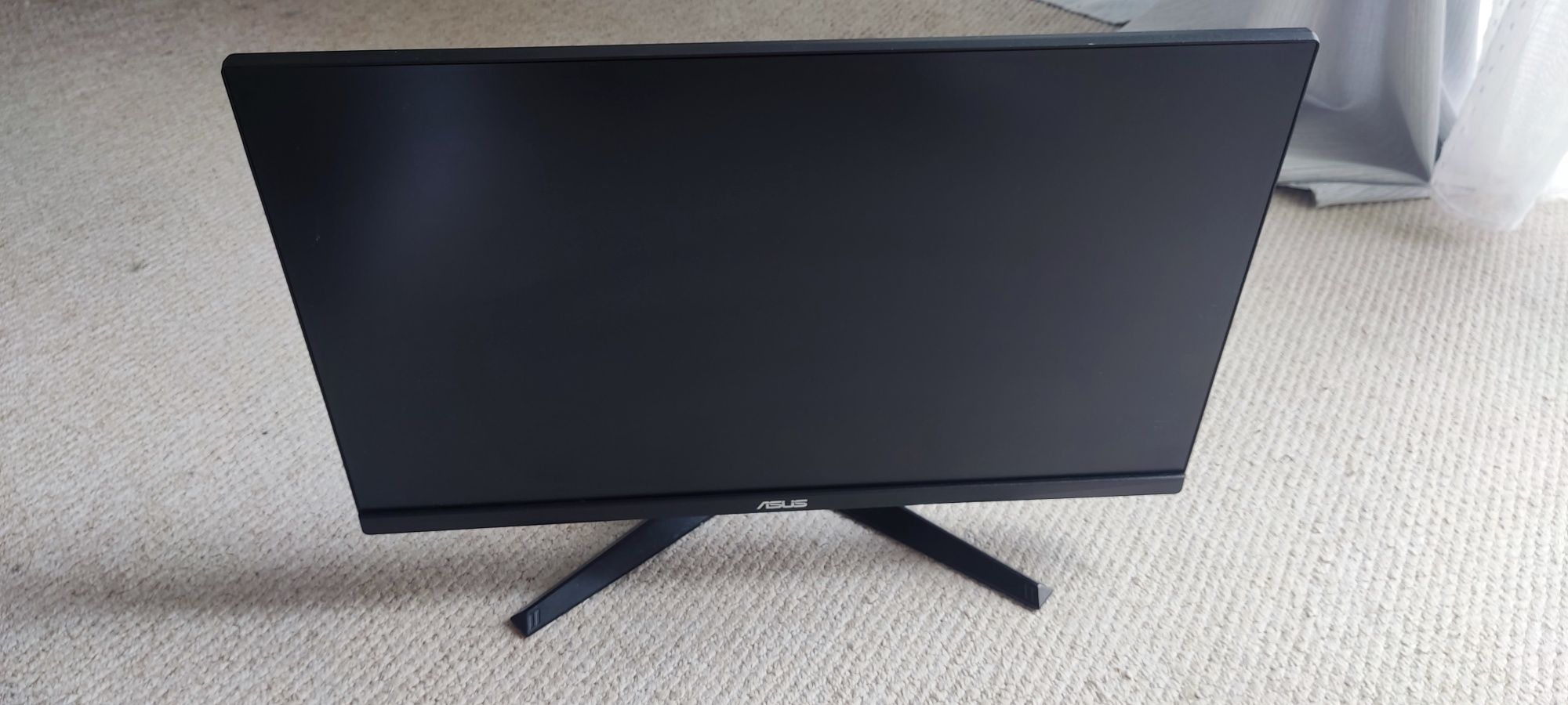 Komputer gamingowy + monitor