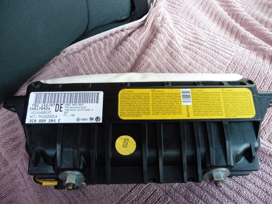 Poduszka używana ,demontaż powietrzna pasazera,AIRBAG ,VW Passat B6