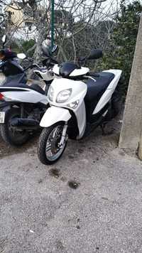 Yamaha xenter 125cc, 2013 ( valor com transferencia incluso )