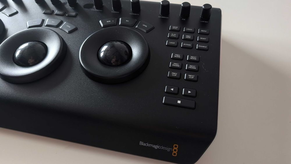 Панель для кольорокорекції Blackmagic Design Micro Panel