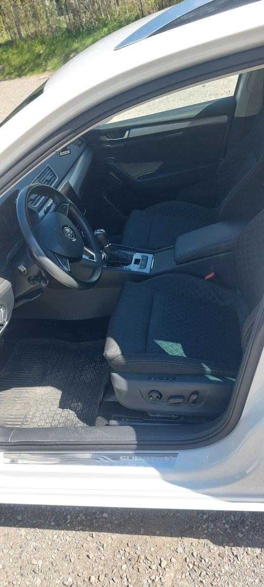 Skoda superb 2.0 190 Chowany Hak