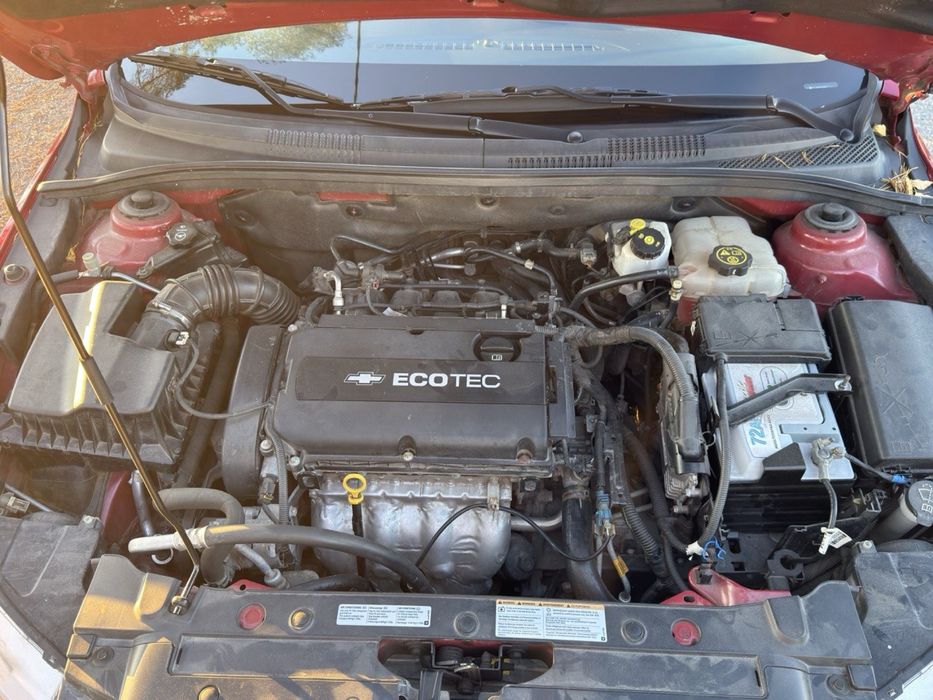 Продам CHEVROLET CRUZE 2014, 1.8 бензин, автомат, хэтчбек