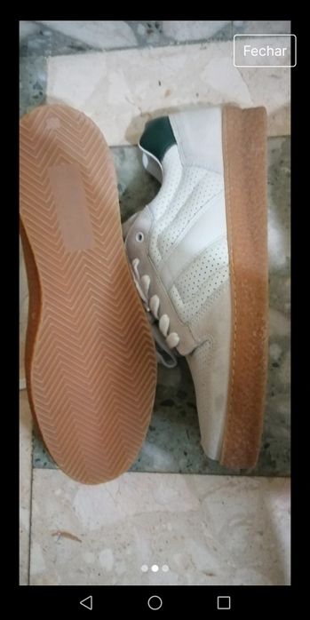 Sapatilhas homem sem uso