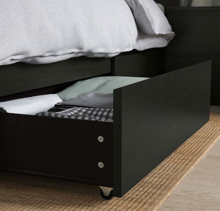 Cama de solteiro com 2 gavetas de arrumação