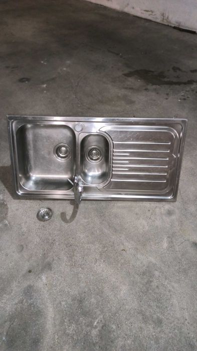 Lava-loiça inox 2 cubas + escorredor - com torneira de oferta