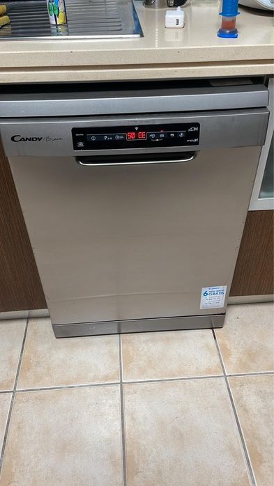 Maquina lavar loiça Candy Brava
