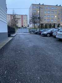 Garaz-Parking miejsce postojowe -centrum Miechów