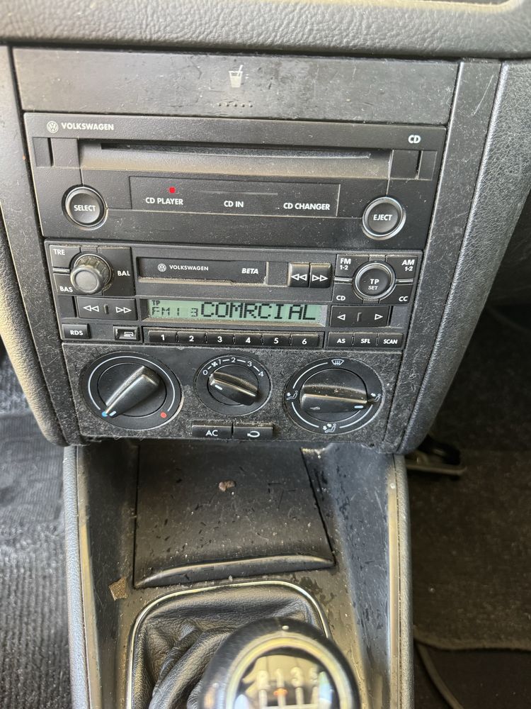 Volkswagen Golf 1.6 75cv