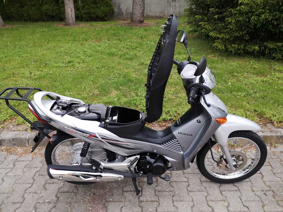 Honda Innova ANF 125i Tylko 005900 km !!!  NOWA !