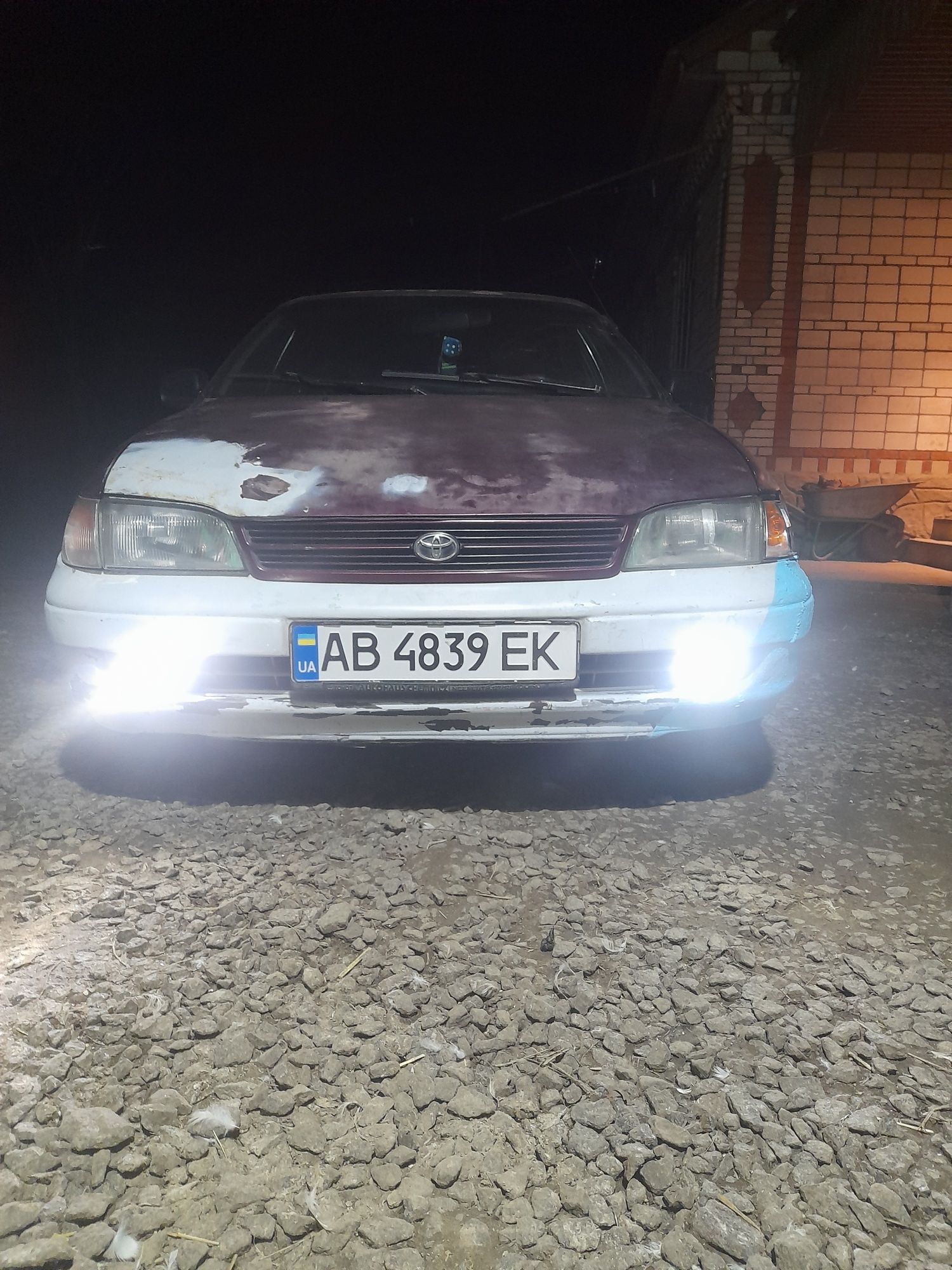 Toyota carina e 1995 року