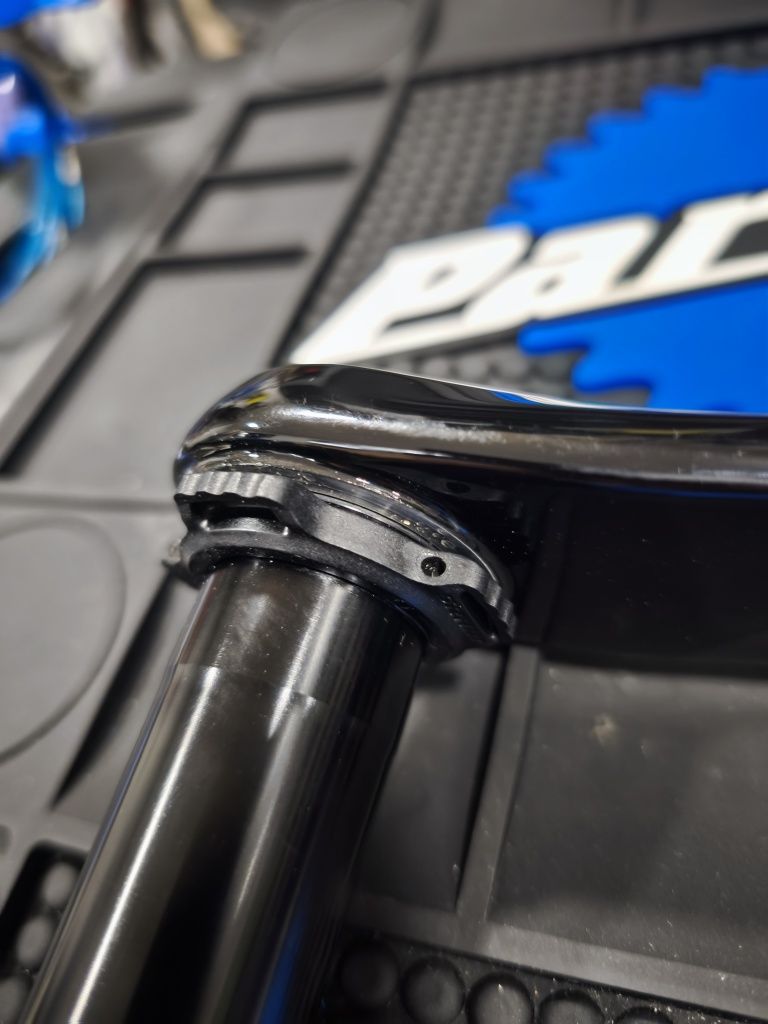 Lewe ramię korby SRAM Force AXS D2 170mm (+/- 300km)