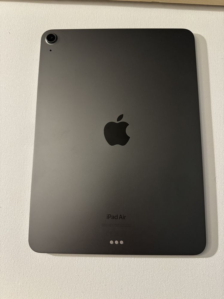 Продам Apple iPad Air 10.9'' (5Gen) WiFi 64Gb (MM9C3) Space Gray