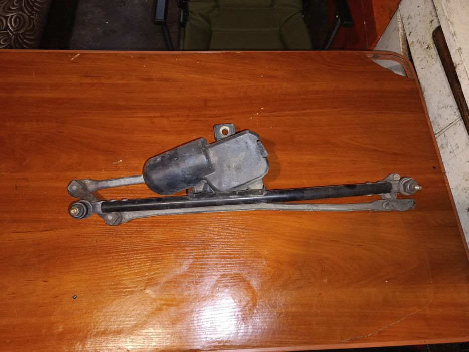 Механізм склоочисника bmw e30