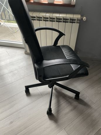 Sprzedam fotel obrotowy