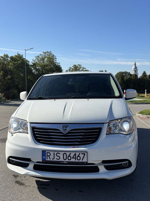 Lancia Voyager 2.8 CRD 163KM, 7os. 2011/12 +kpl. kół zimowych