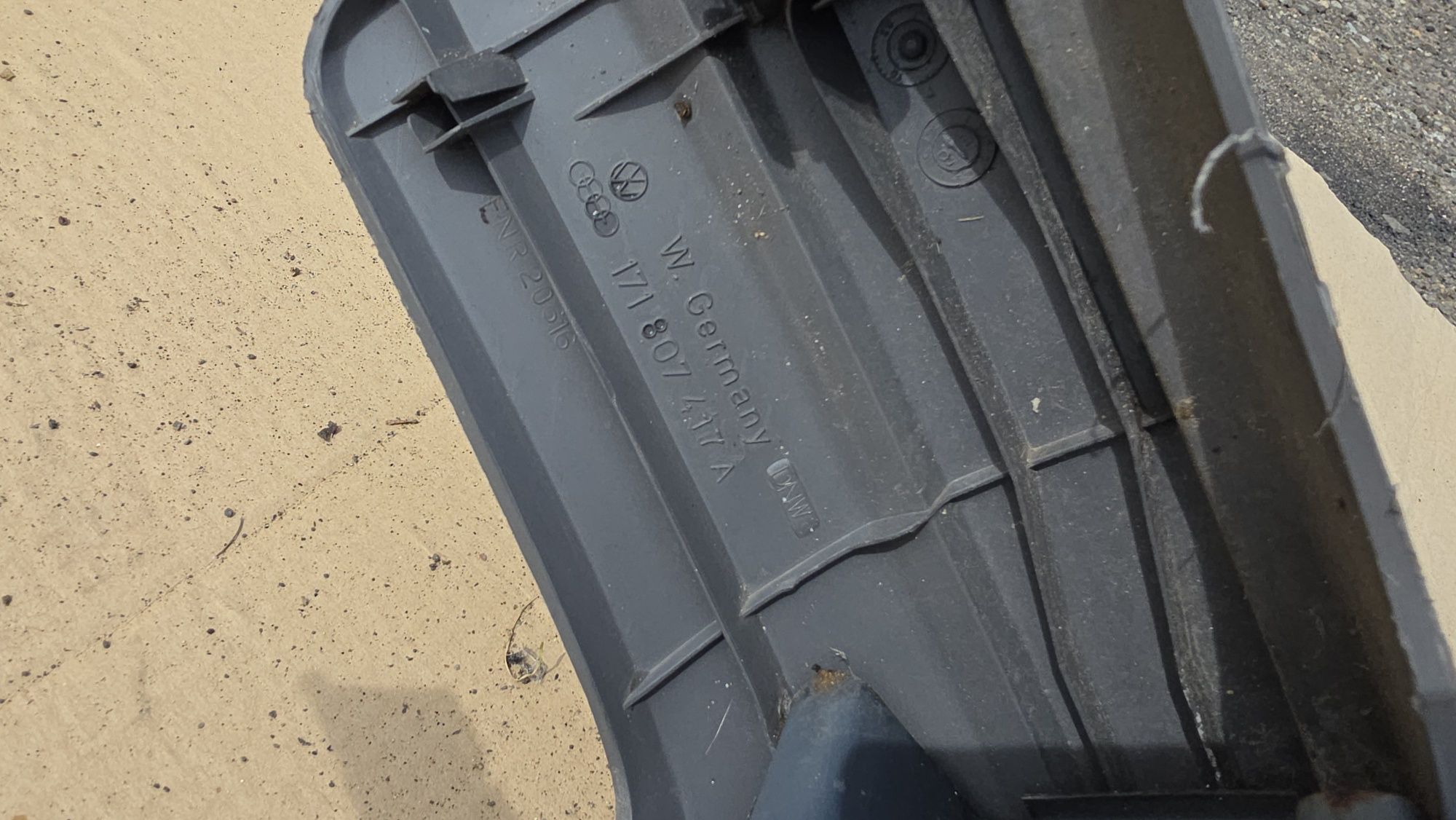 Zderzak tył tylny vw golf 2 II oryginał bdb stan