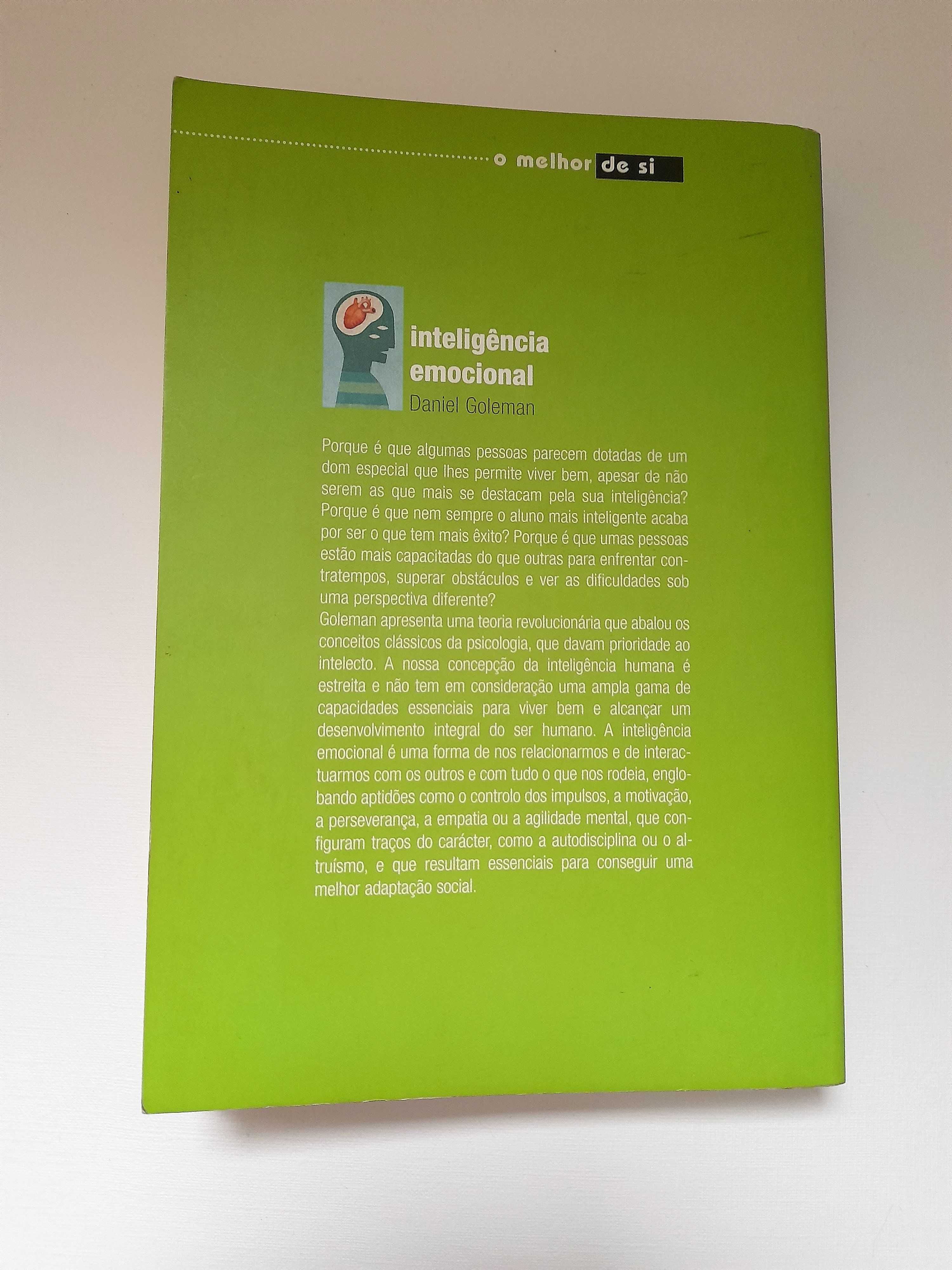 Livro Inteligência emocional de Daniel Goleman