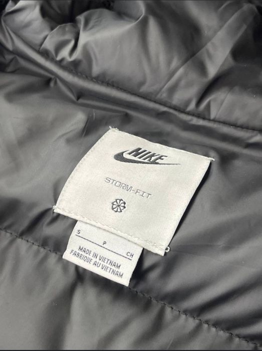 Курта Nike Storm-Fit