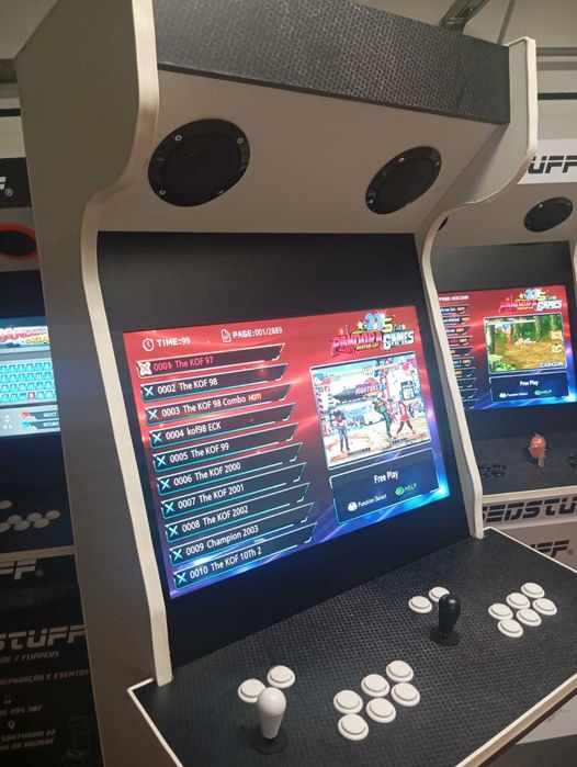 Maquina Arcade Black & White