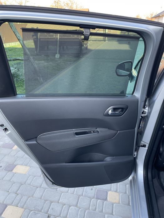 Peugeot 5008  2012  2,0hdi