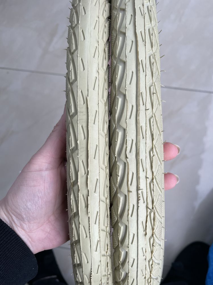 Opona 2 x opony nowe Deli Tire 20 x 1,75 kremowe beżowe