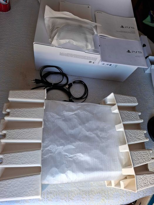 Consola Playstation 5 como nova