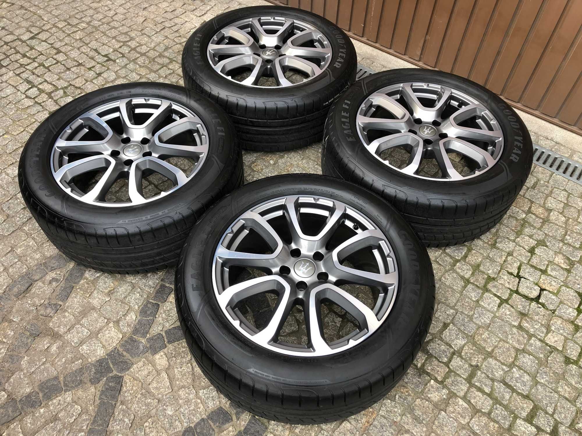 5x114.3 19 MASERATI LEVANTE GranSport Maserati Lato 265/50R19