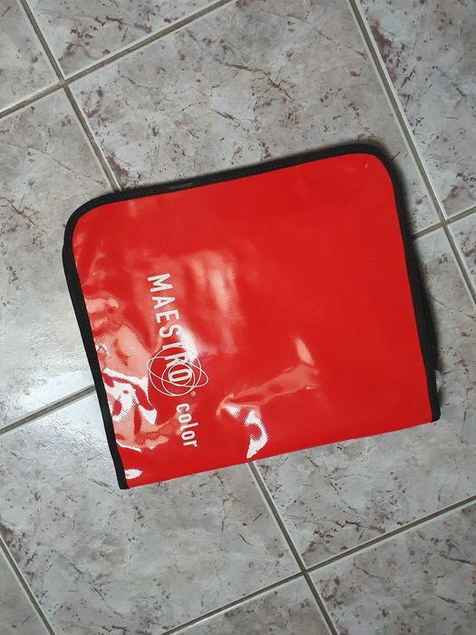 Czerwona aktówka na ramię Halfar, nowa