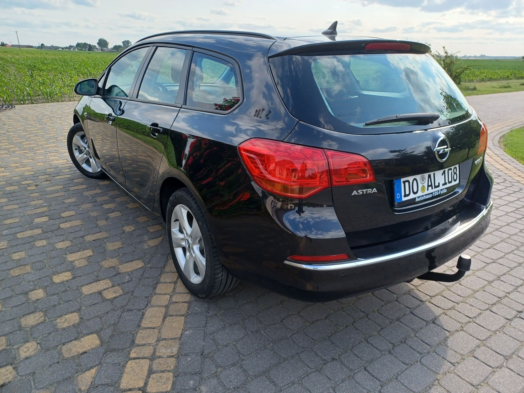 Opel Astra 1.6 cdti 110km dobrze wyposazona super stan z Niemiec
