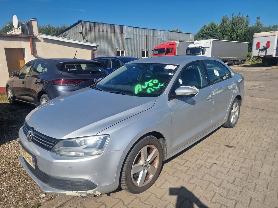 Volkswagen Jetta 1.6tdi 105km 190tys.km klimatronic navi