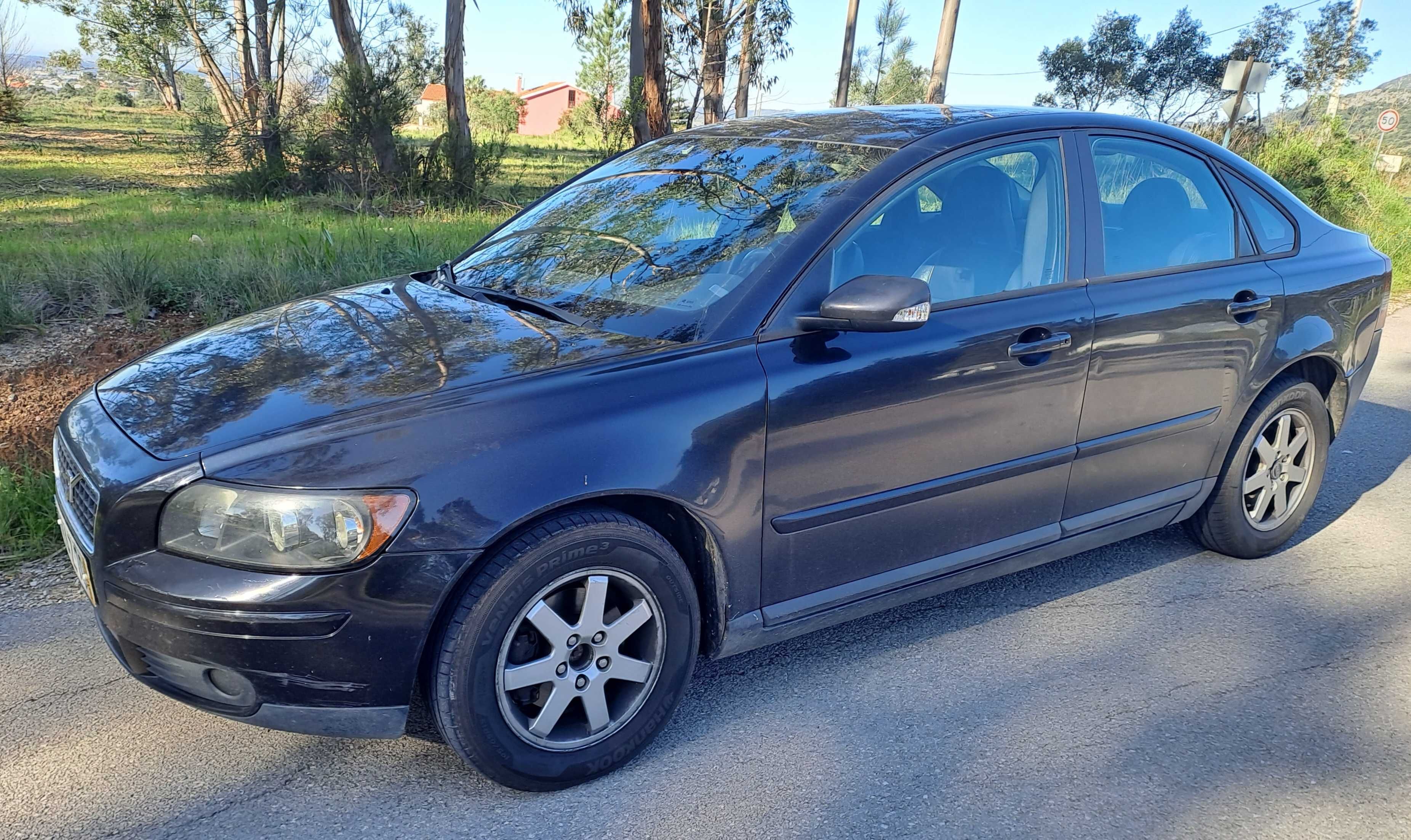 Volvo S40 /  3500€ /  82€ Mês
