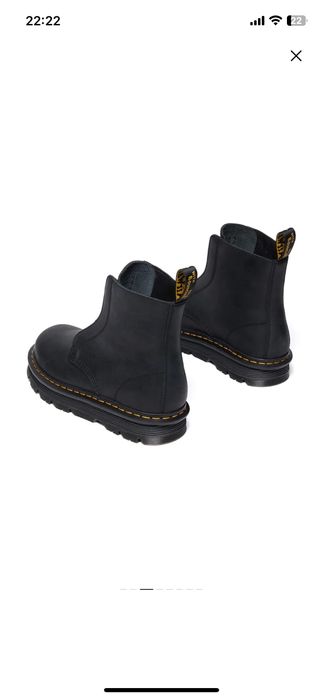 Оригінальні чоботи dr. martens zebzag laceless в 42 розмірі