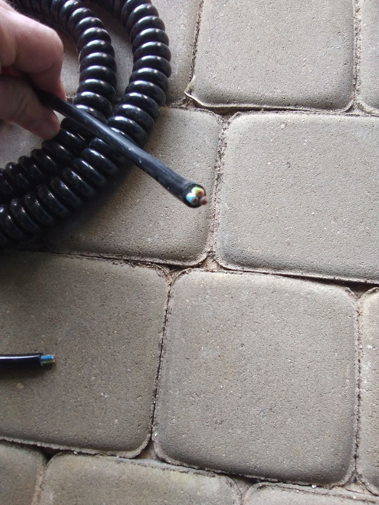 Przewód spiralny  , sprężynowy kabel . Do przyczepy , przyczepki