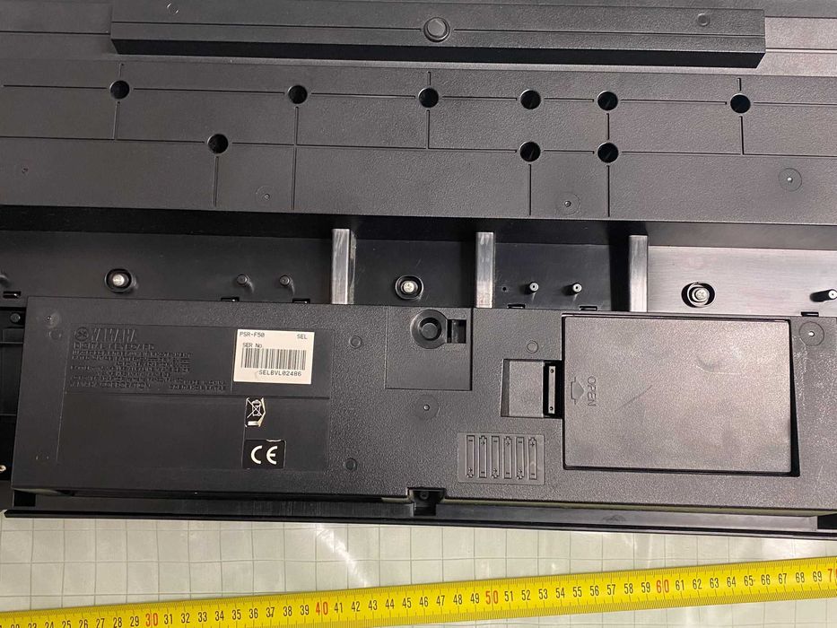 Piano Yamaha PSR-F50