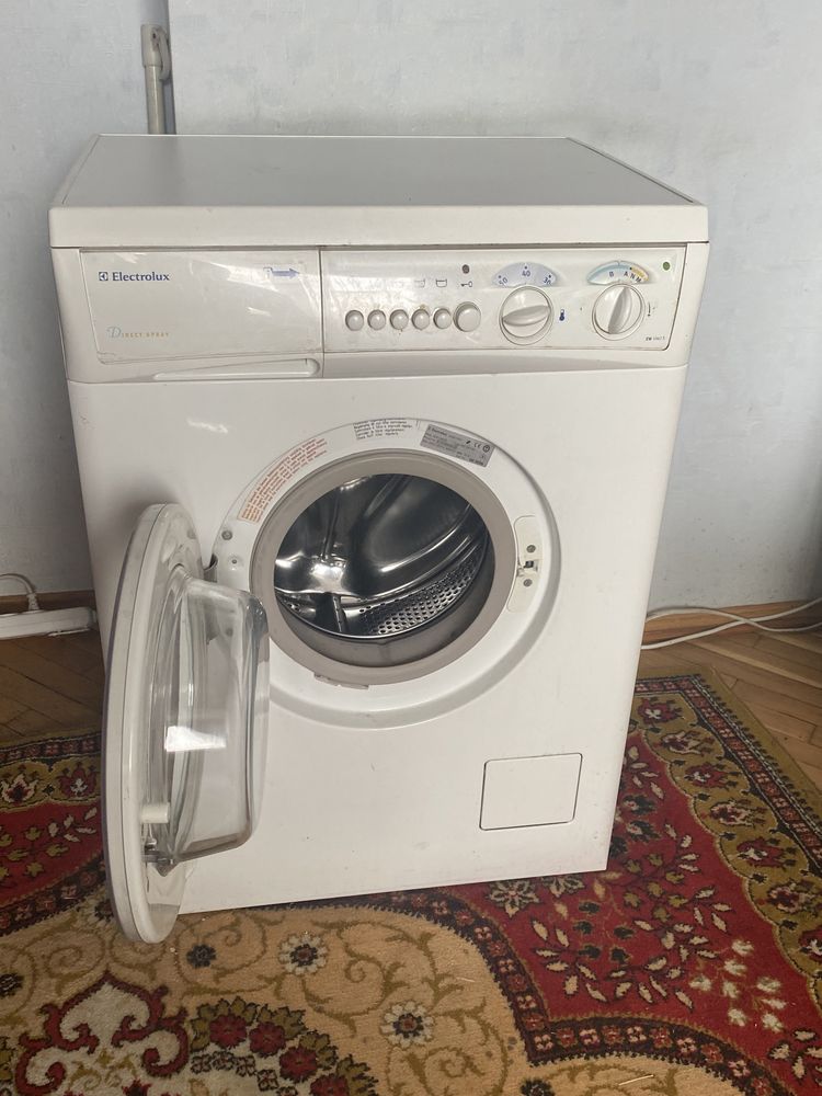 Пральна машина Electrolux EW1062S