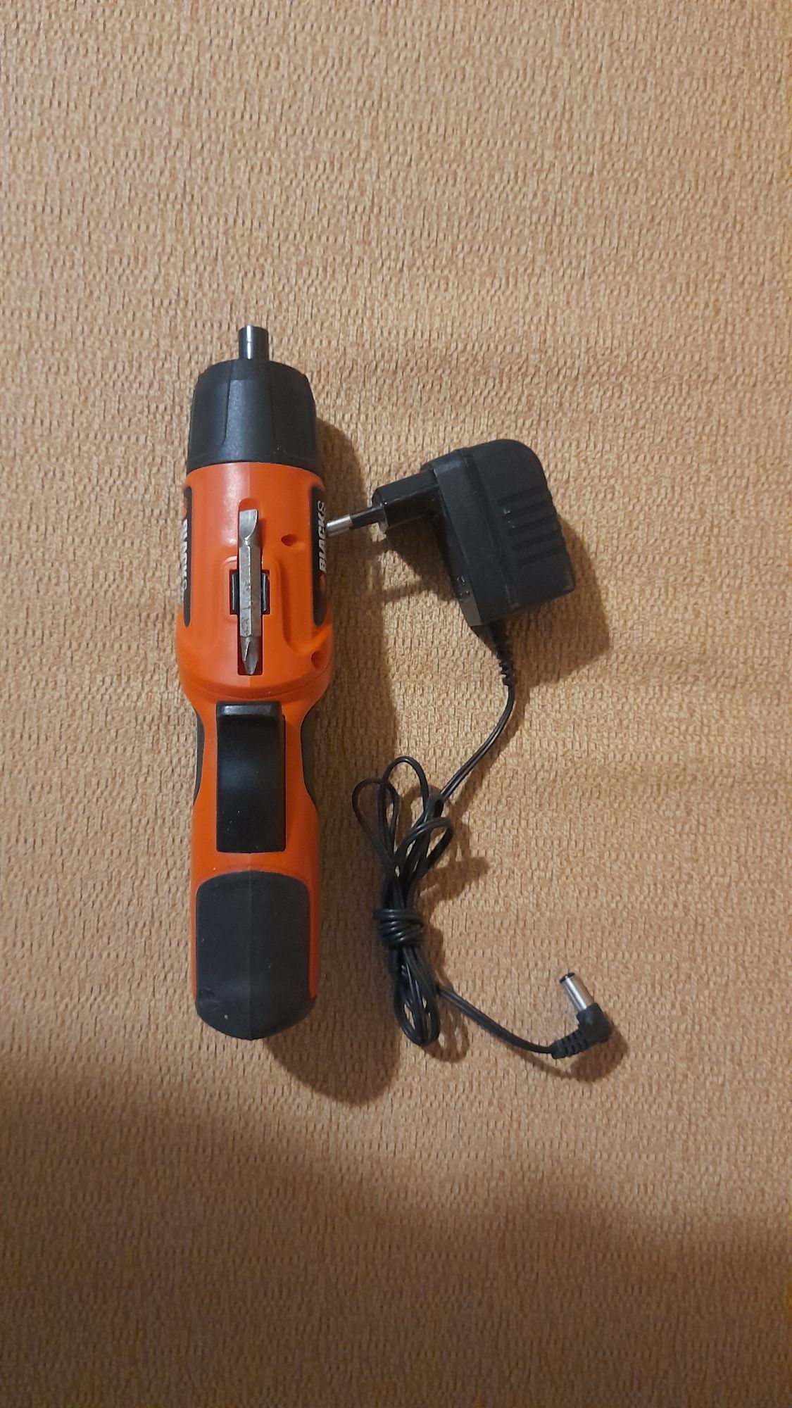 Aparafusadora black & decker