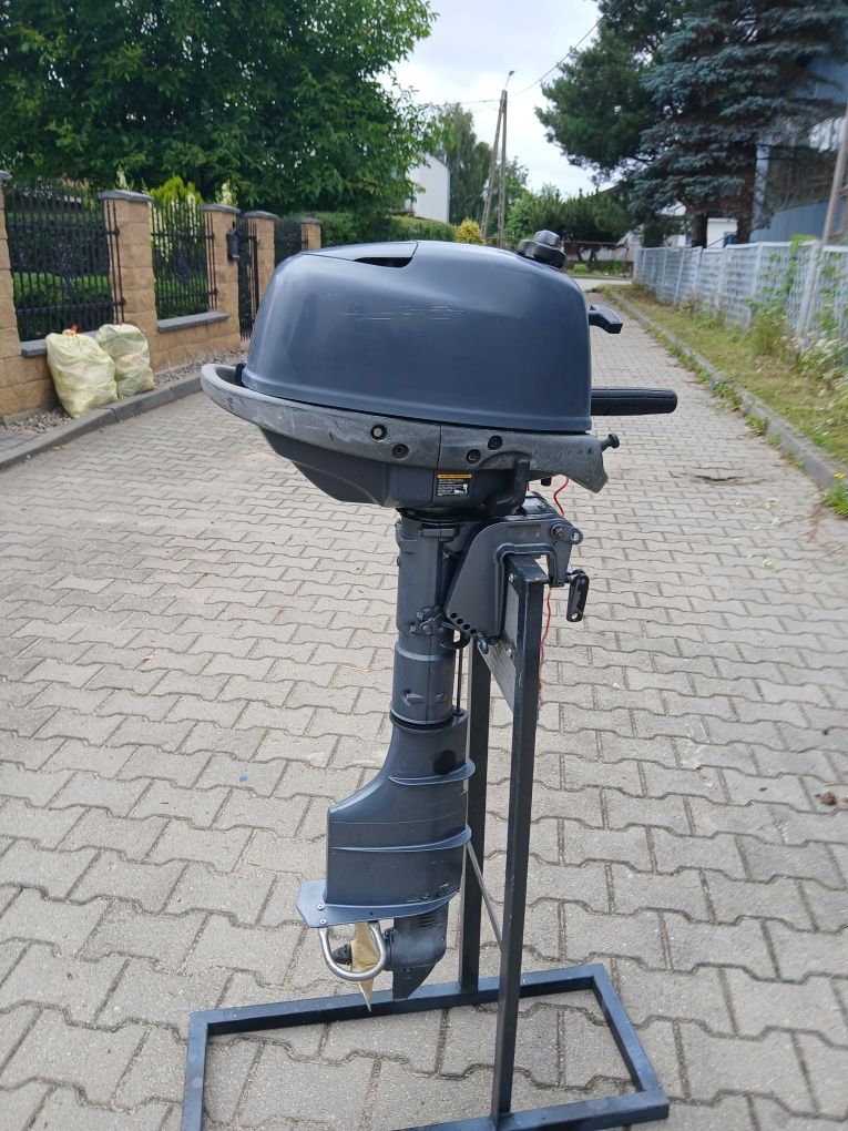 Silnik zaburtowy Yamaha 4 hp sprzedam