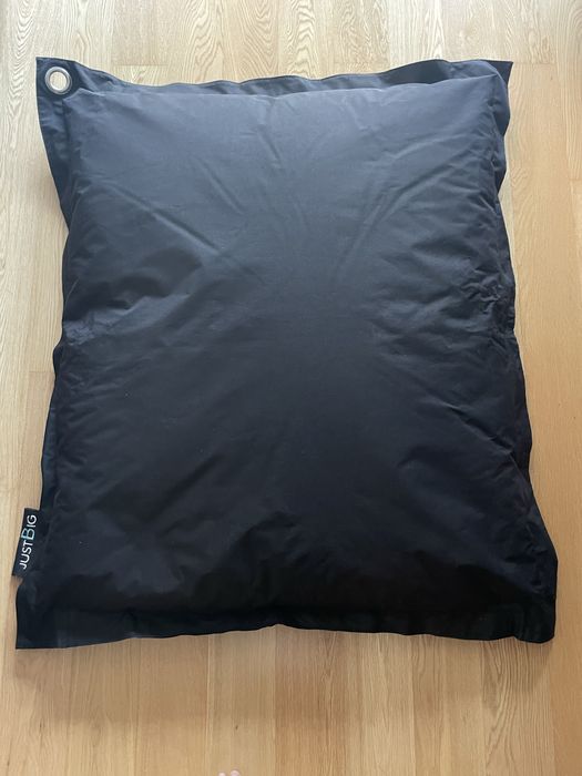 Puff almofadão preto