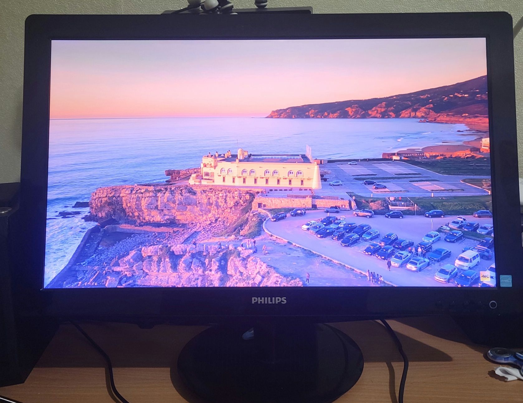 Монитор Philips 226V4L