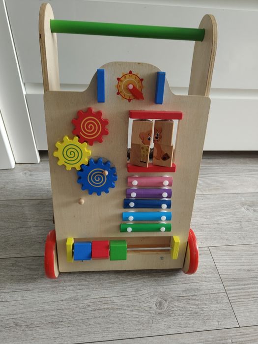 Pchacz chodzik dla dziecka