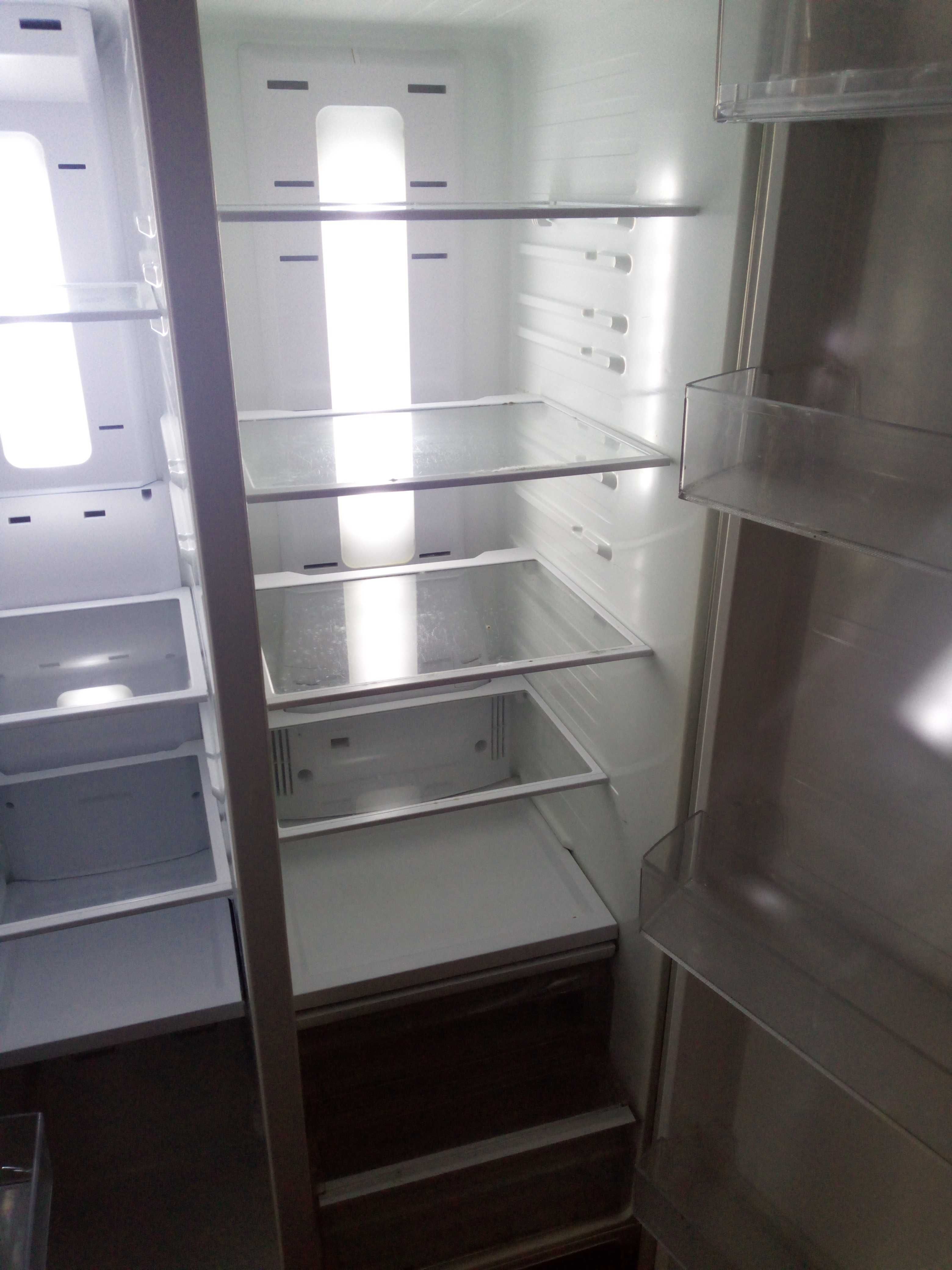 parownik chłodziarki samsung RS7667FHCSL/EF