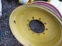 Felgi Rolnicze John Deere 28  , 10 otw 2 szt