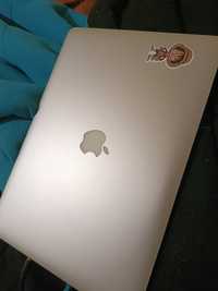 Macbook Pro 15  256GB 16GB