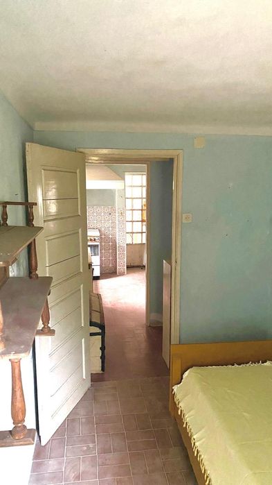 Moradia / Terreno/ Garagem