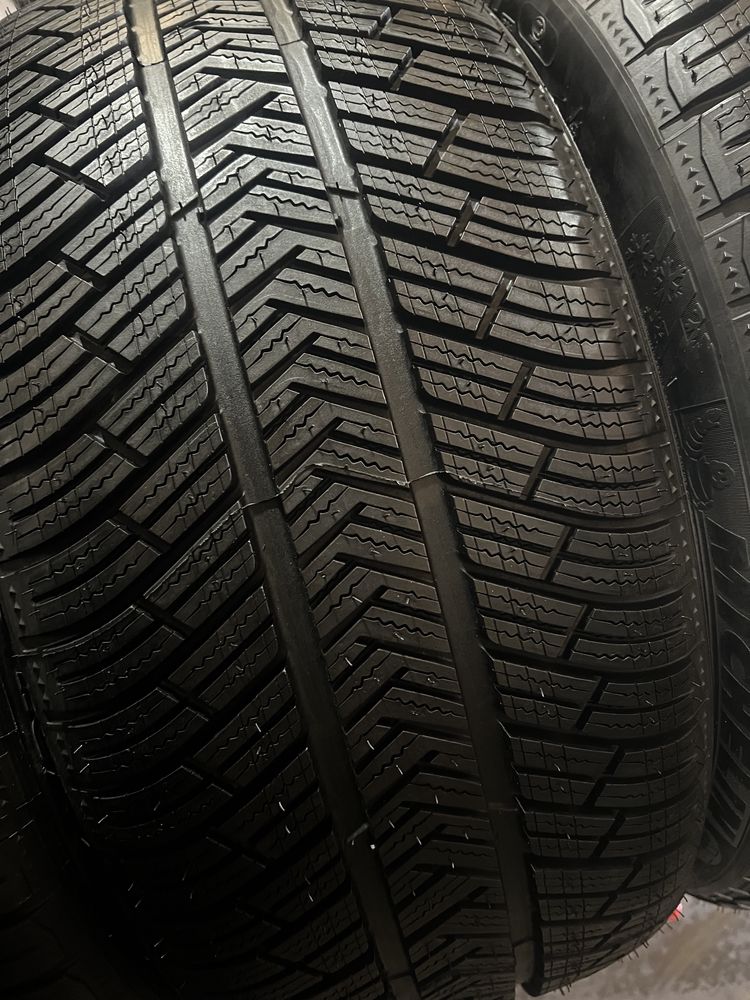 295/35/20+255/40/20 R20 Michelin Pilot Alpin PA4 4шт нові зима